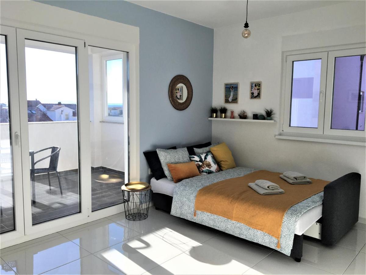 Apartment Ivetka Banjol Exterior foto